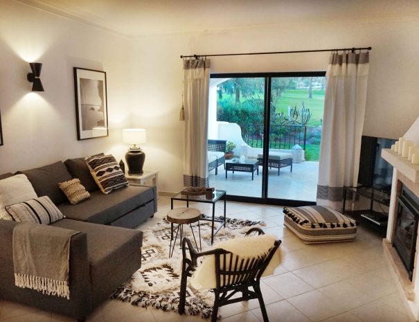 palmeira-vip-apartment-portimao-livingroom6